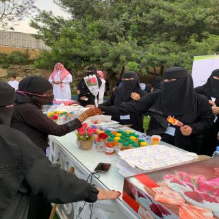 #أمانة_منطقة عسير تشارك وزارة العمل مبادرة " الأولوية لهم "