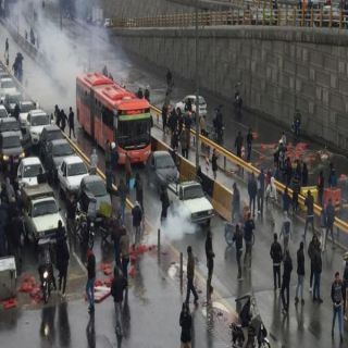 مجلس خُبراء إيراني يصف المتظاهرون بالمخربون ويُطالب بمُحاكمتهم