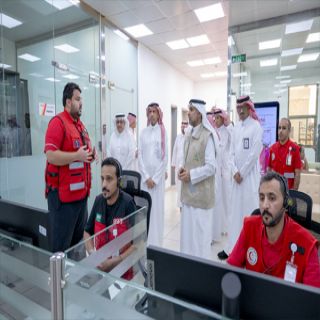 فديو- وزير الصحة يزور مقر هلال القصيم ويُكرم طفلة اسعفت والدتها